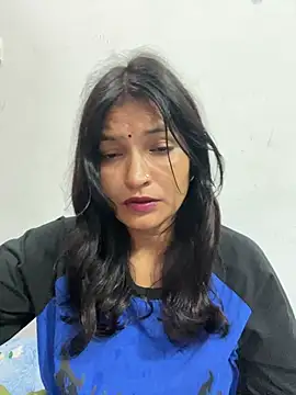 Priyaa_1433 real couple cam