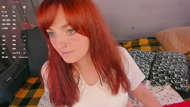 Alice_CutePerv webcam