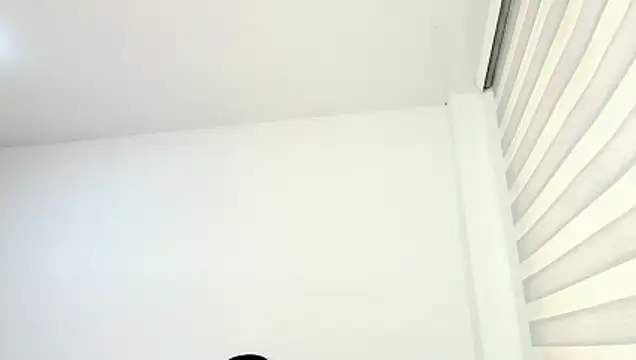 sophiax-x (F young) - stripping and dancing naked, squirting