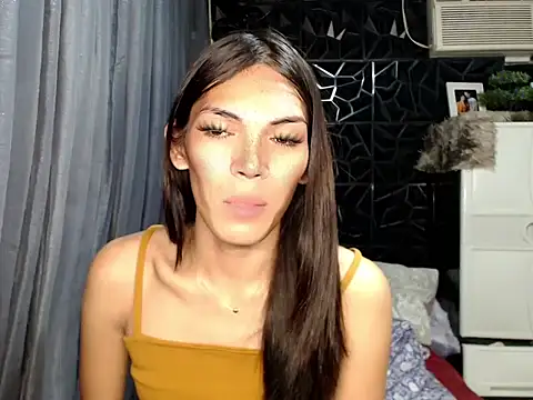 GORGEOUS_CARMEE webcam