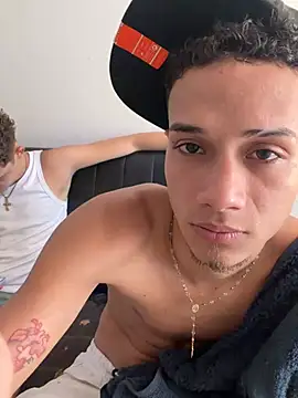 friends_lust_latin webcam
