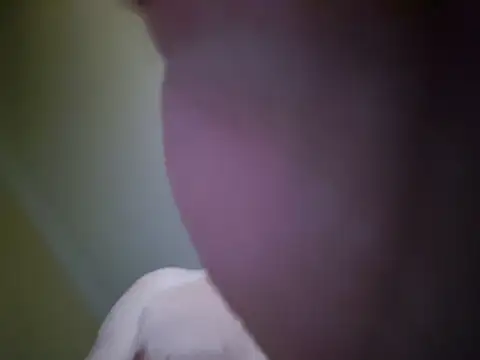 chodasse13 (F milf) - Premier fist en live