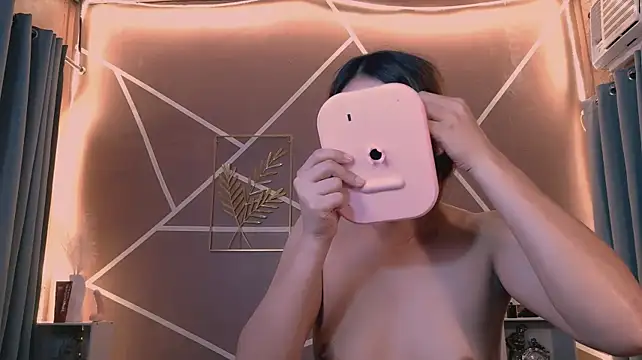 Mimi_Mckinley webcam