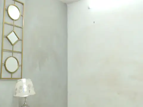 DaniStuart webcam