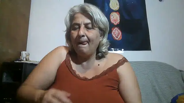ExquisiteMature webcam