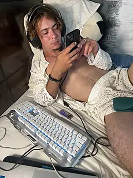 AngelLatinBoy webcam
