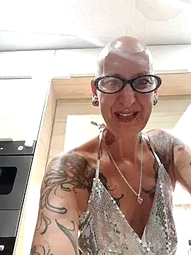 Emma_Milf25 webcam