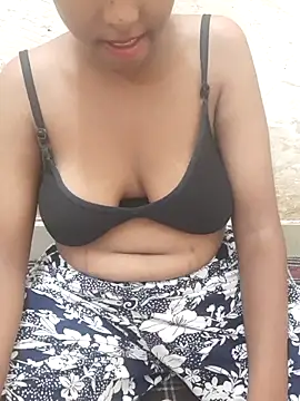 Your_Alinaa webcam