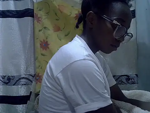 ElianeHot webcam