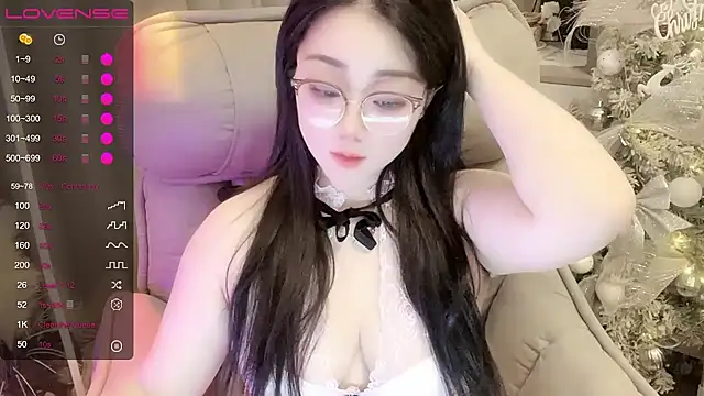 Monica-666888- webcam