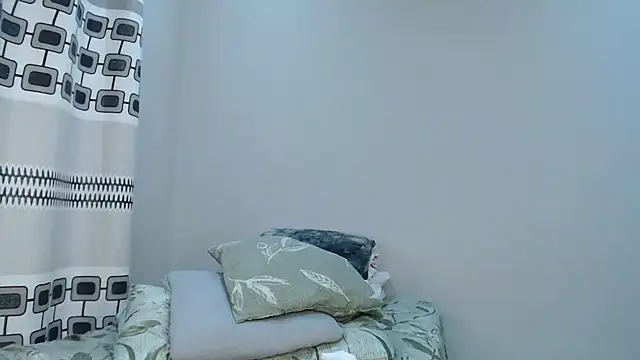 _MoniqueLovay_ webcam