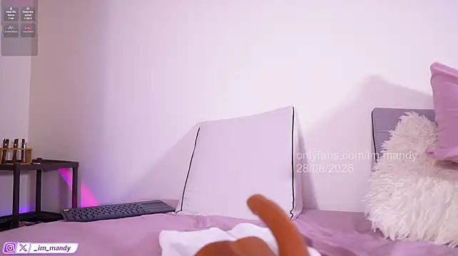 YourMandy webcam