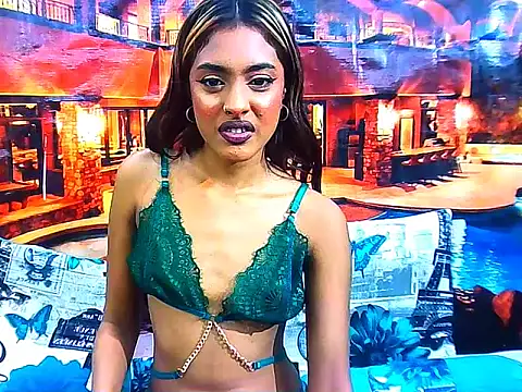 IndianPretty14u2Luv webcam