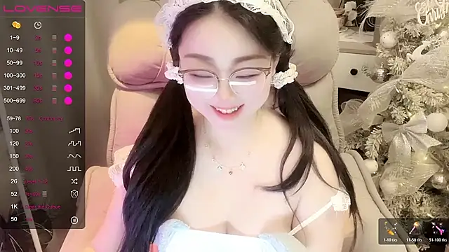Monica-666888- webcam