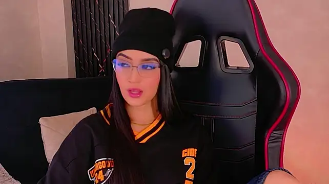 EmmyEvans1 live sex cam