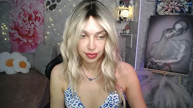 NickyAdamidi webcam