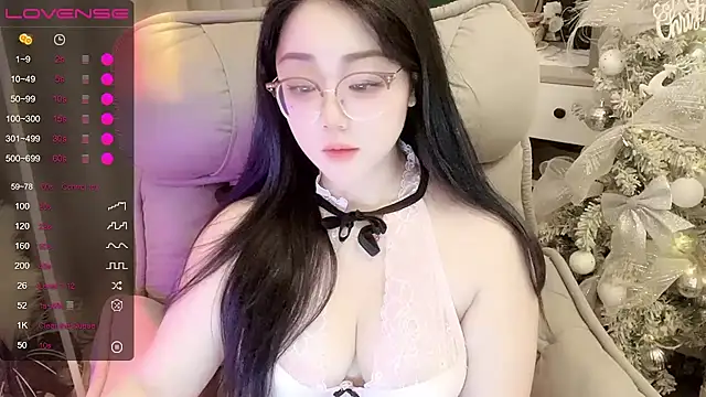 Monica-666888- webcam
