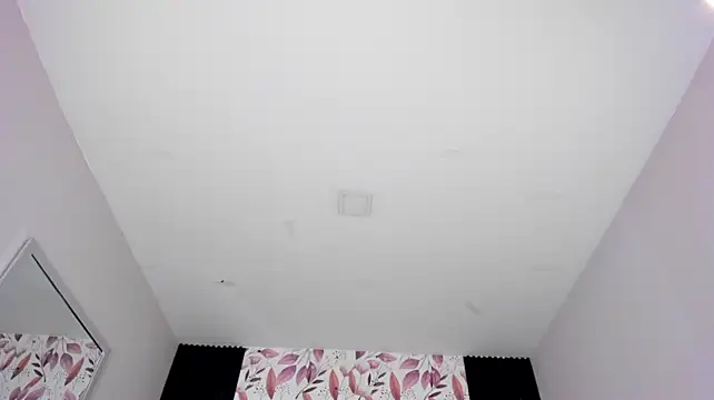 LolaGray__ webcam