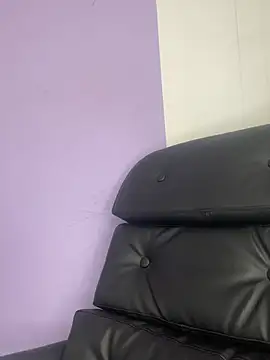 marianahb-e (F young) - Finger in pussy