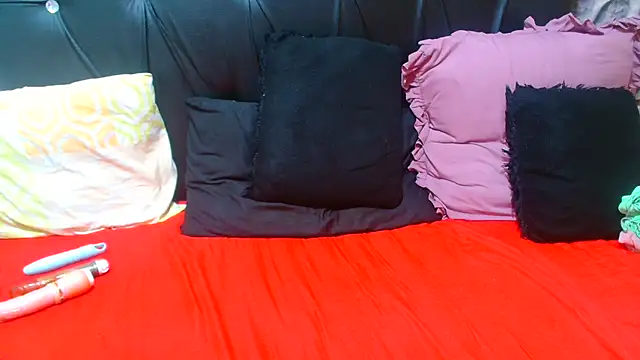 AfricanBigAssxx98 live webcam