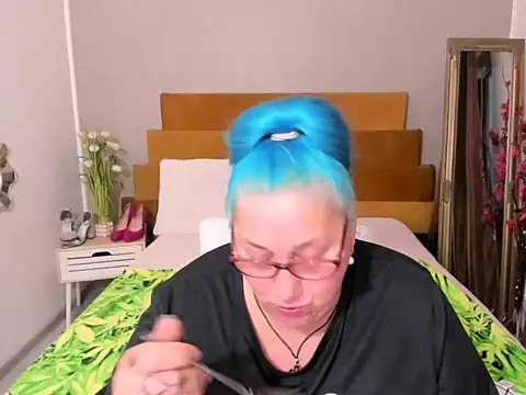 Sugarmommy_69X webcam