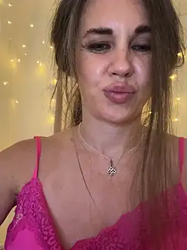 LucieMack webcam