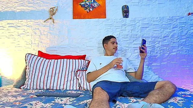 Eliassalvatore_'s live cam