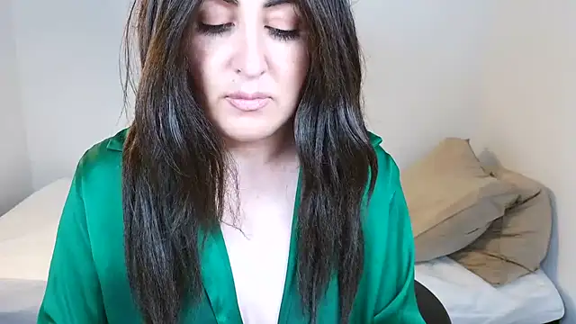 naughty_sarahh webcam