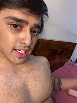Rocco787876 live cam on StripChat