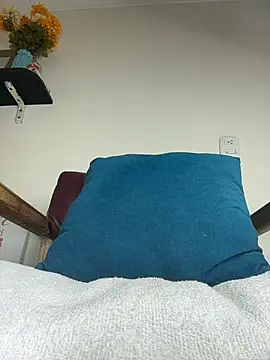 LilaRvsh webcam