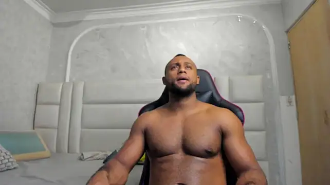 Dark_lennox webcam
