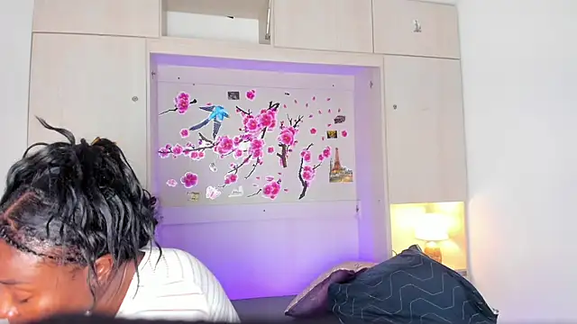 TaylorBloom webcam
