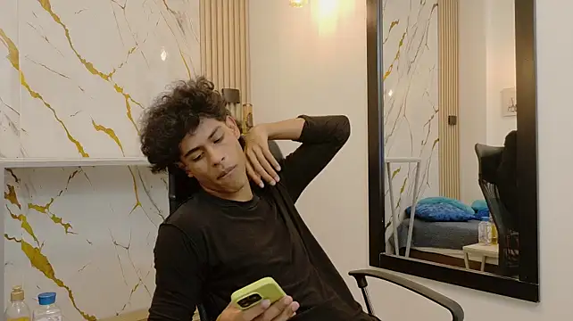 Zayn_Fox32 webcam