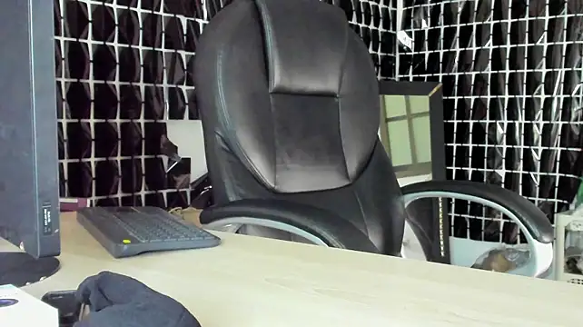MissAlmaFenix webcam