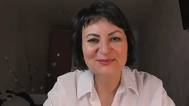 Helen_Beller webcam
