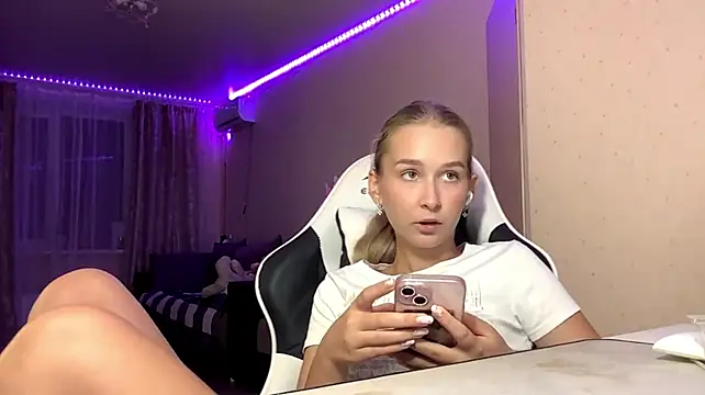 JoyBold webcam