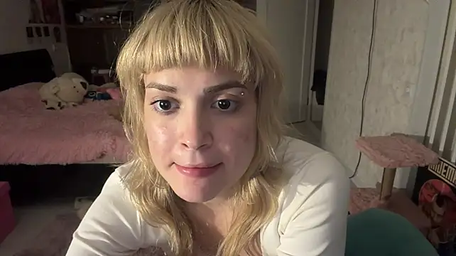 MagalyEssinger webcam