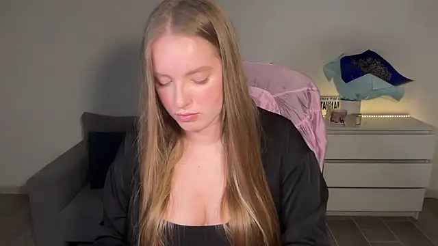 EvaMaddison webcam
