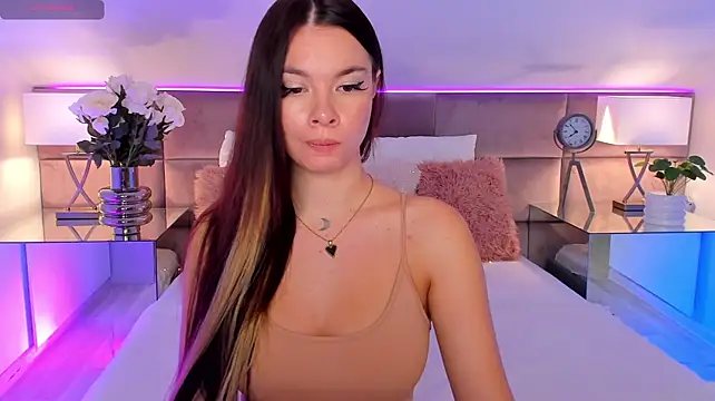 MiaMuse 🔈 naked chat
