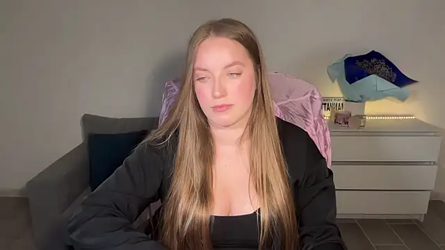 EvaMaddison webcam