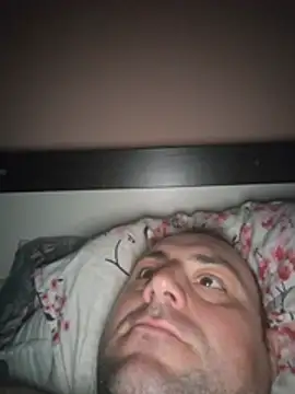 StrictBobby webcam