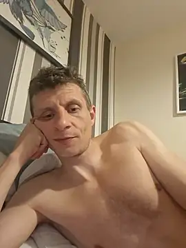 BigDmasked webcam