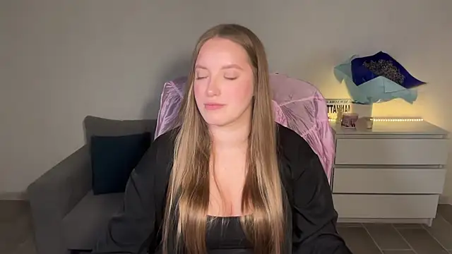 EvaMaddison webcam