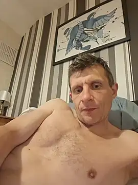 BigDmasked webcam