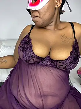 bigmama011 (Ask my age) - HAPPY SQUIRTING WEEKEND