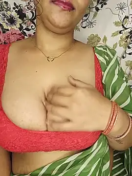 Love_me_7 live cam on StripChat