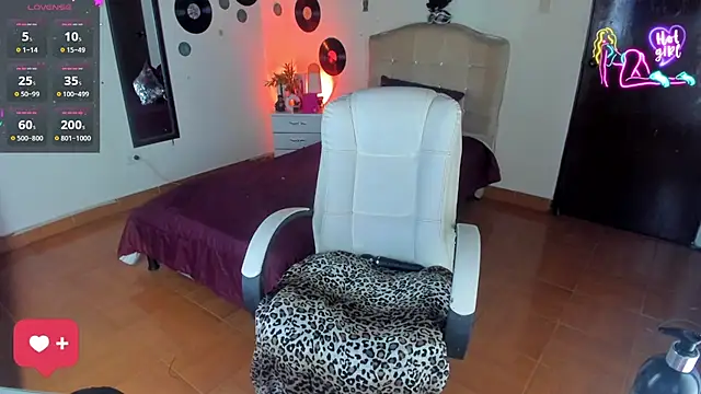vampirellaa_crazy_ webcam