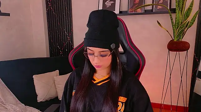 EmmyEvans1 webcam