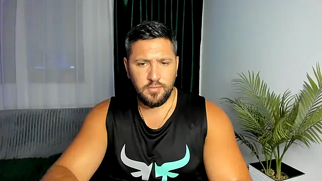 Gold_Alpha_Boy webcam