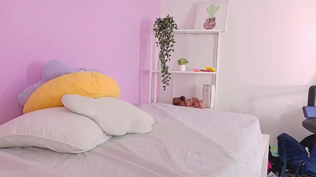 SeleneGibson__ webcam